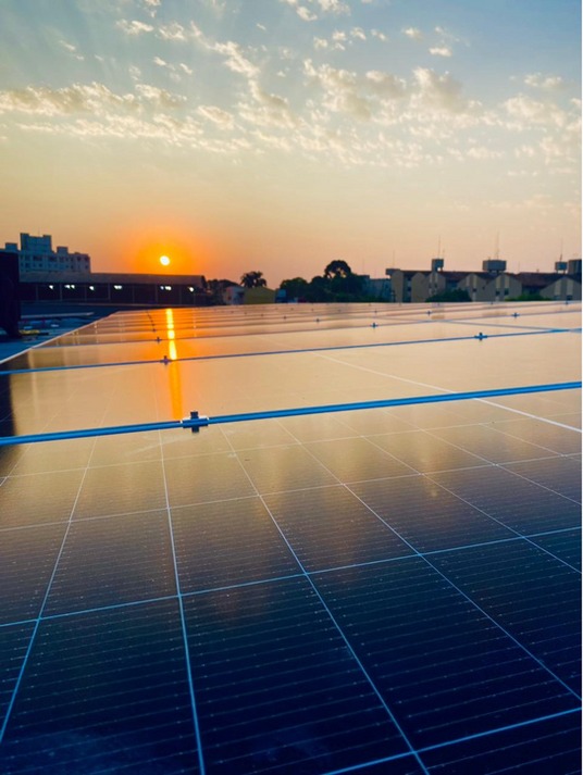 Projeto de energia solar comunitária